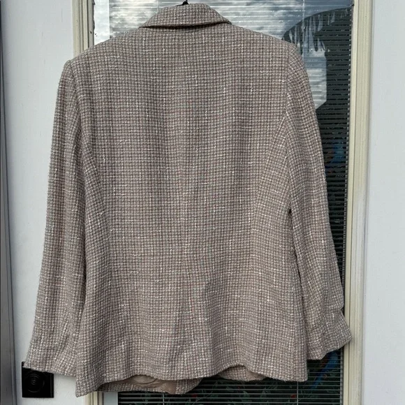 Tahari Light Pink and Green Tweed Blazer - Picture 6 of 14